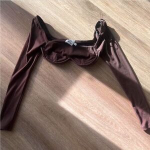 Princess Polly Brown Long Sleeve crop top with wired cups